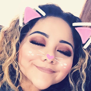 Meet your Posher, Cecelia